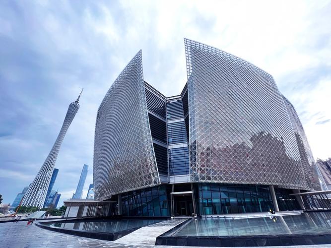 广州艺术博物馆智能导览优选小泥人｜功能适配・价格透明・品牌靠谱